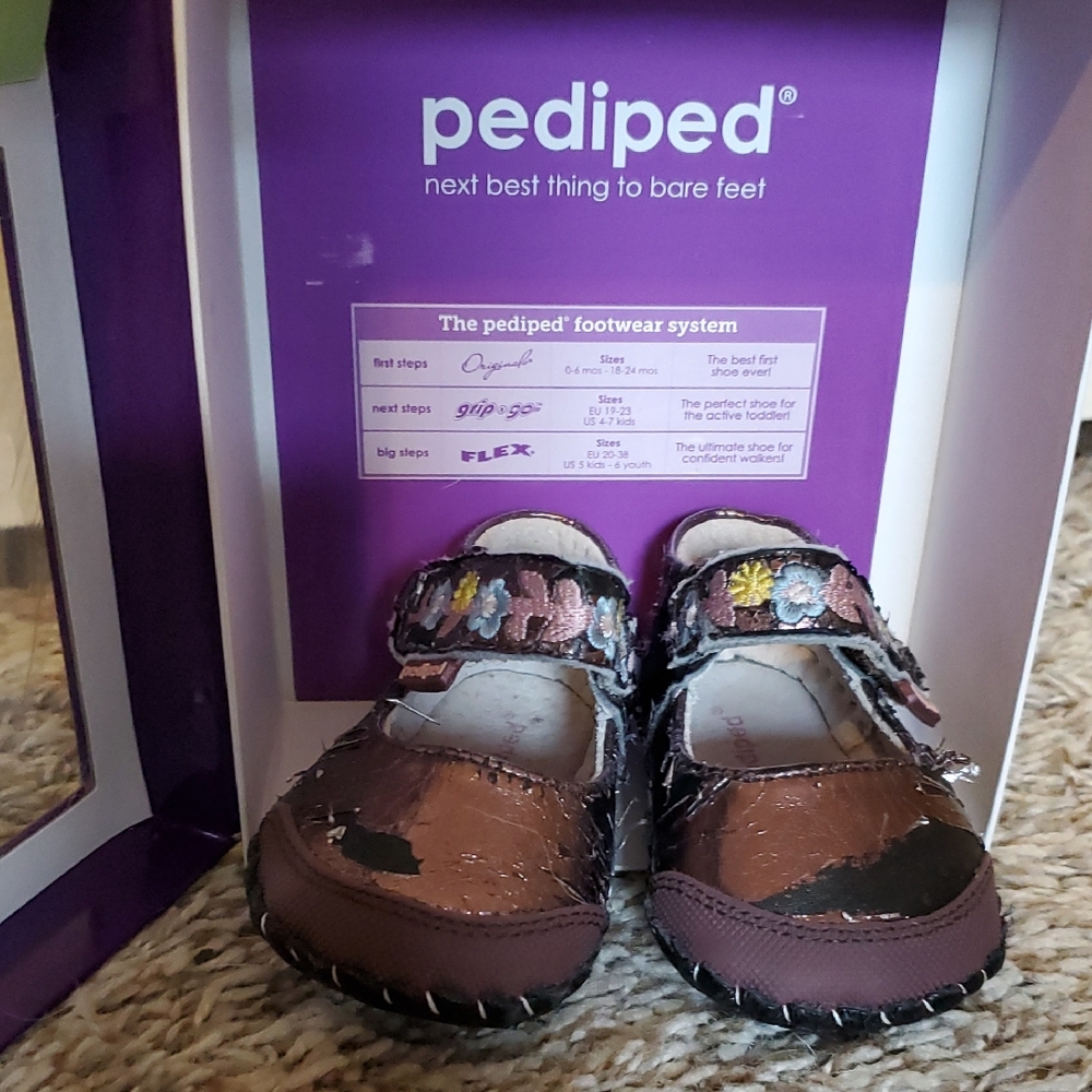 Pediped Bronze Baby Shoes with Floral Design, Size 0-6 Months